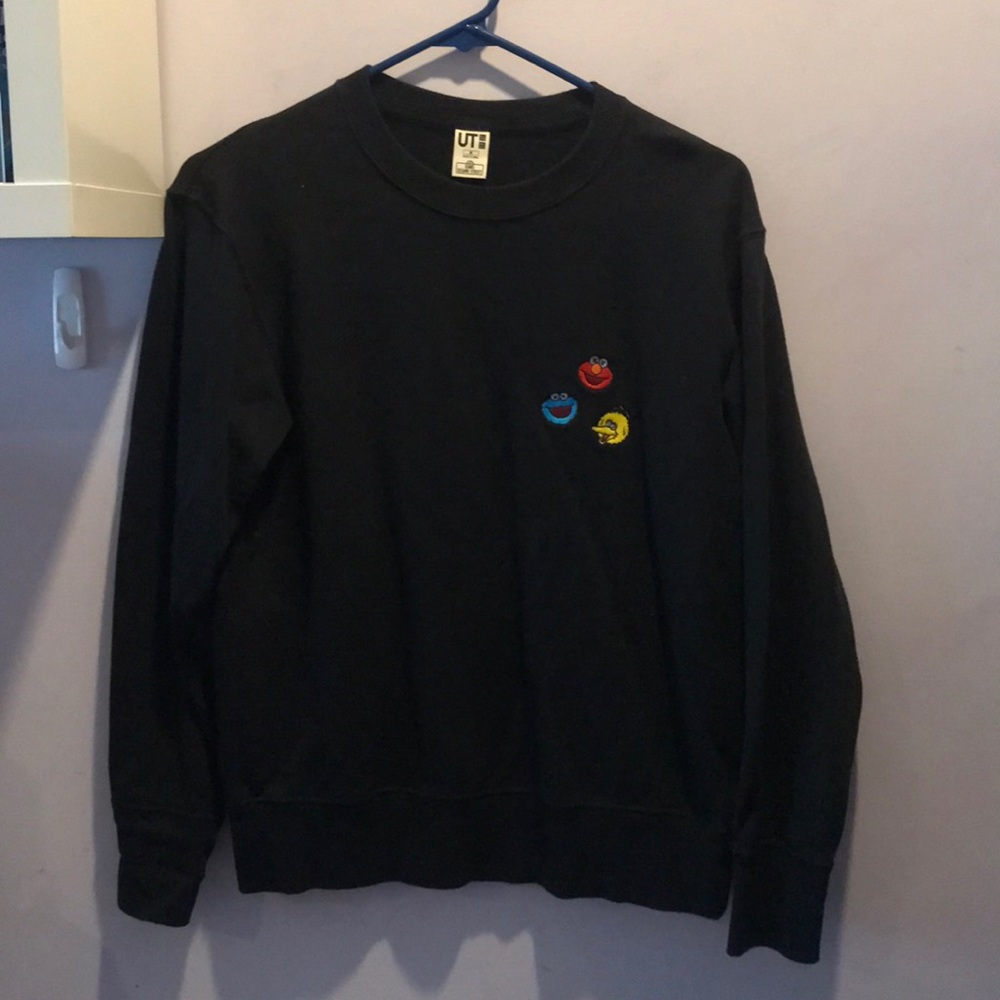 Uniqlo Kaws x Sesame Street crewneck